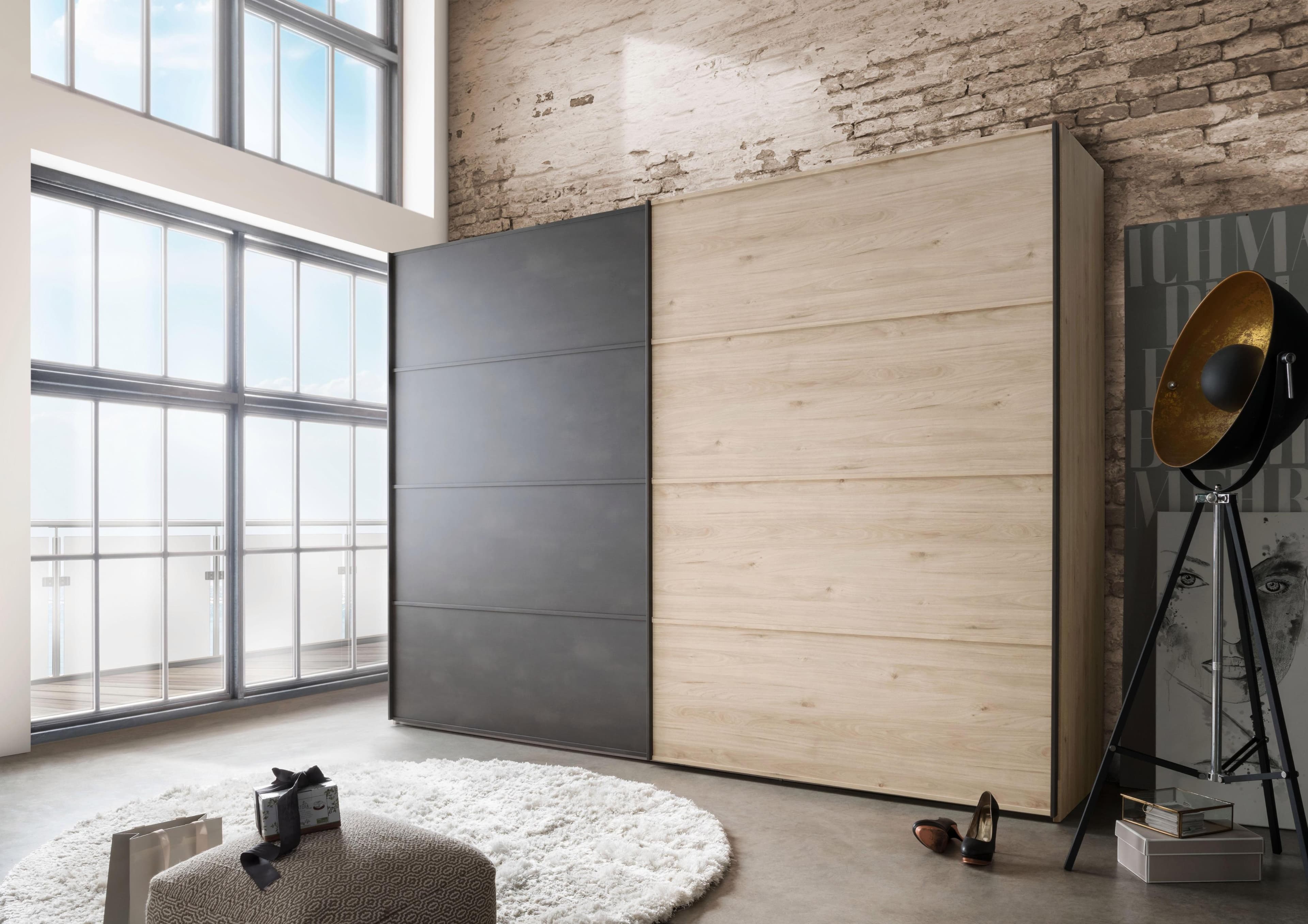 Schwebetürenschrank in elegantem Design