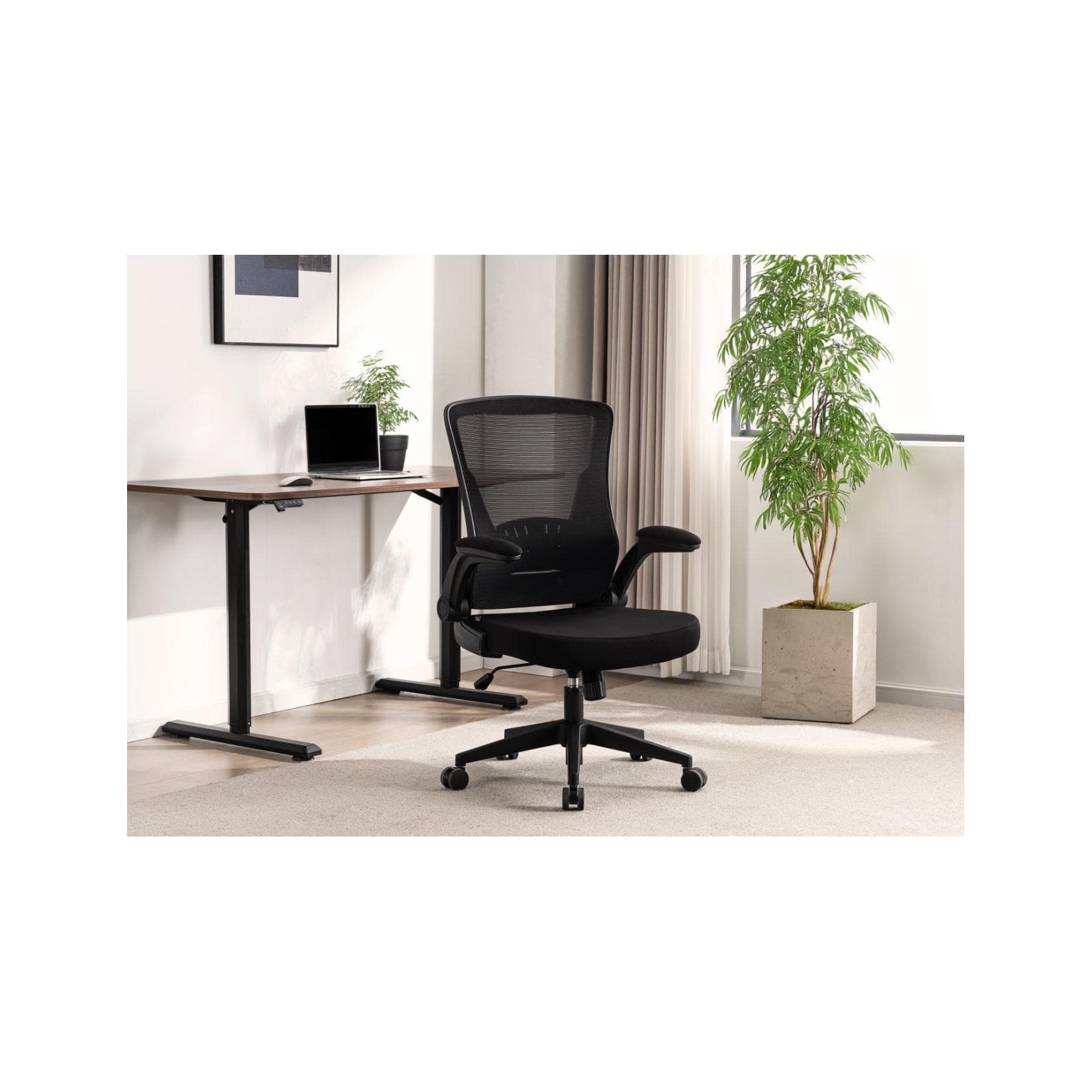 Eleganter Schreibtischstuhl in Schwarz