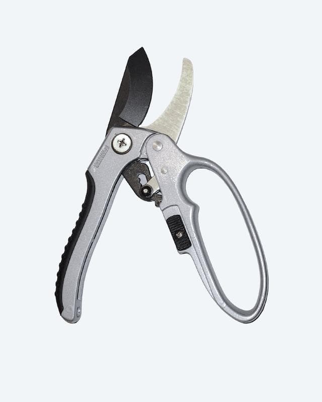 Kraftsparende Ratschen-Baumschere von Kuders