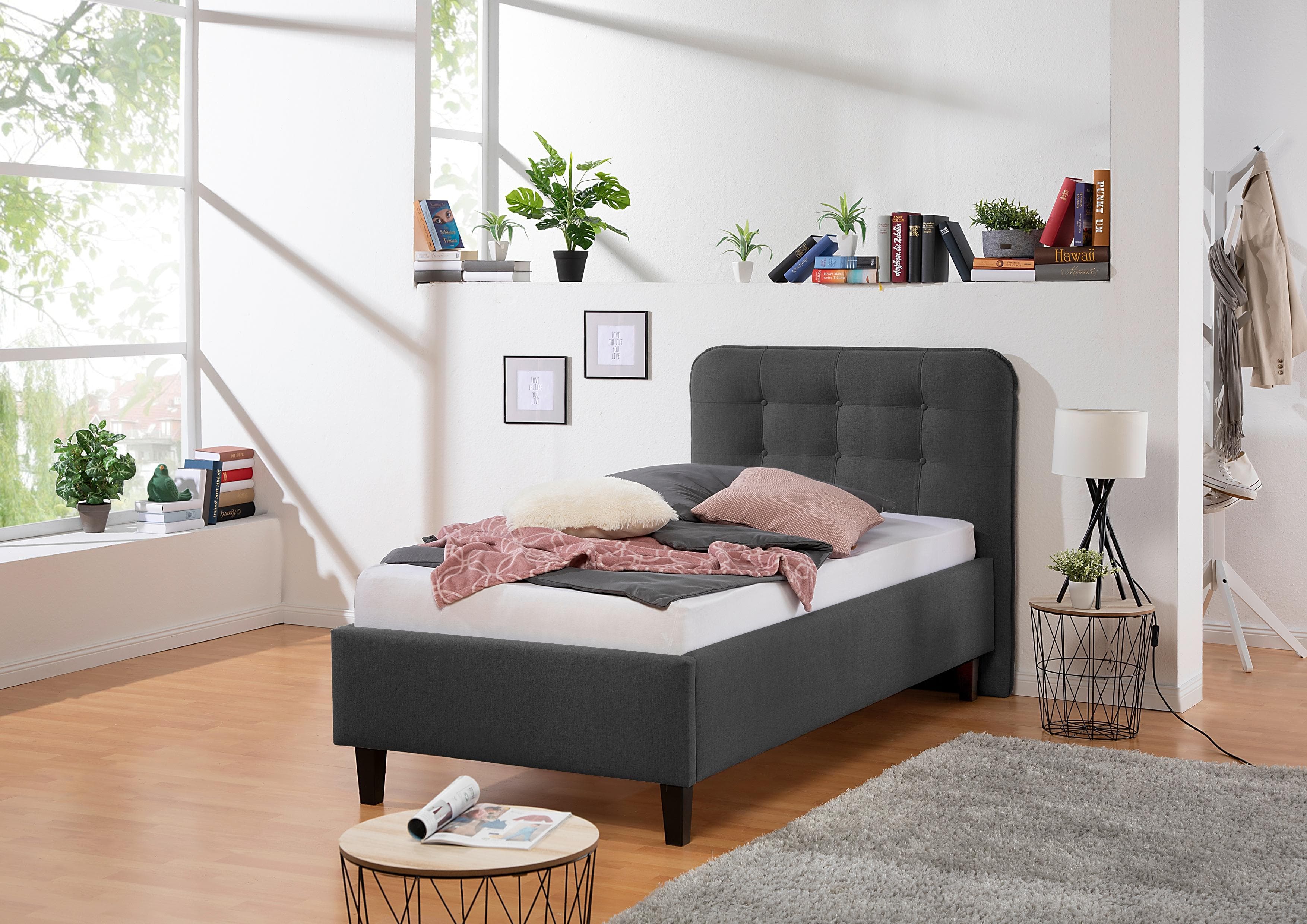 Luxuriöses Polsterbett mit optionaler Lattenrost-Funktion