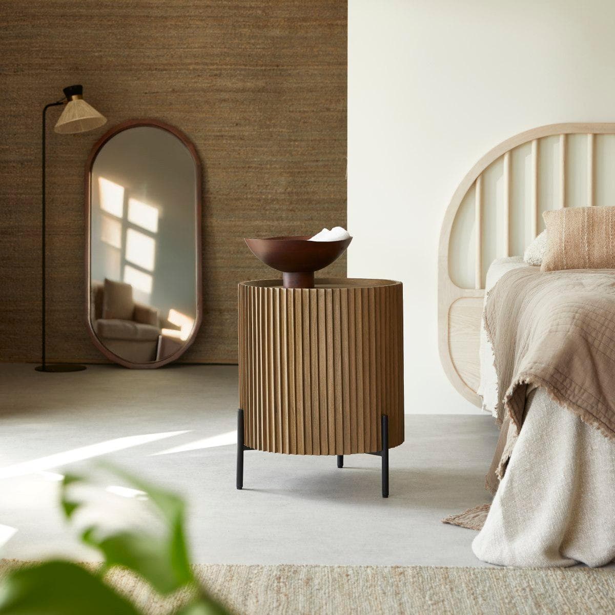 Tikamoon Nachttisch Lou Braun Lackiert Mindiholz