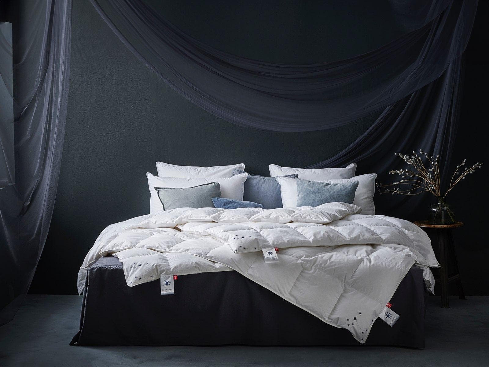 Universe of Sleeping Daunenbettdecke Mercury: Natürliche Materialien für Sommer & Winter