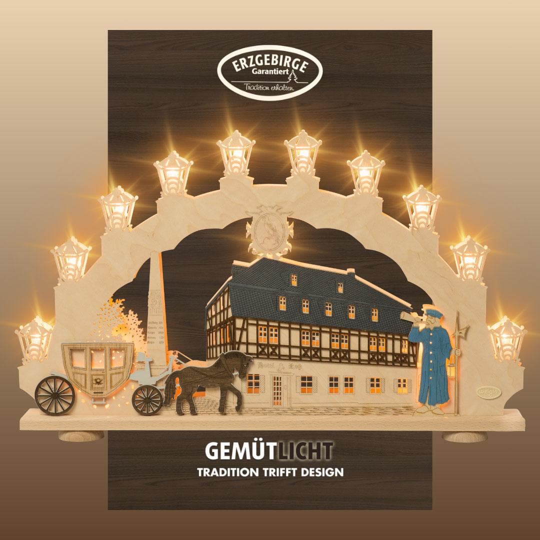 Traditioneller Schwibbogen aus dem Erzgebirge