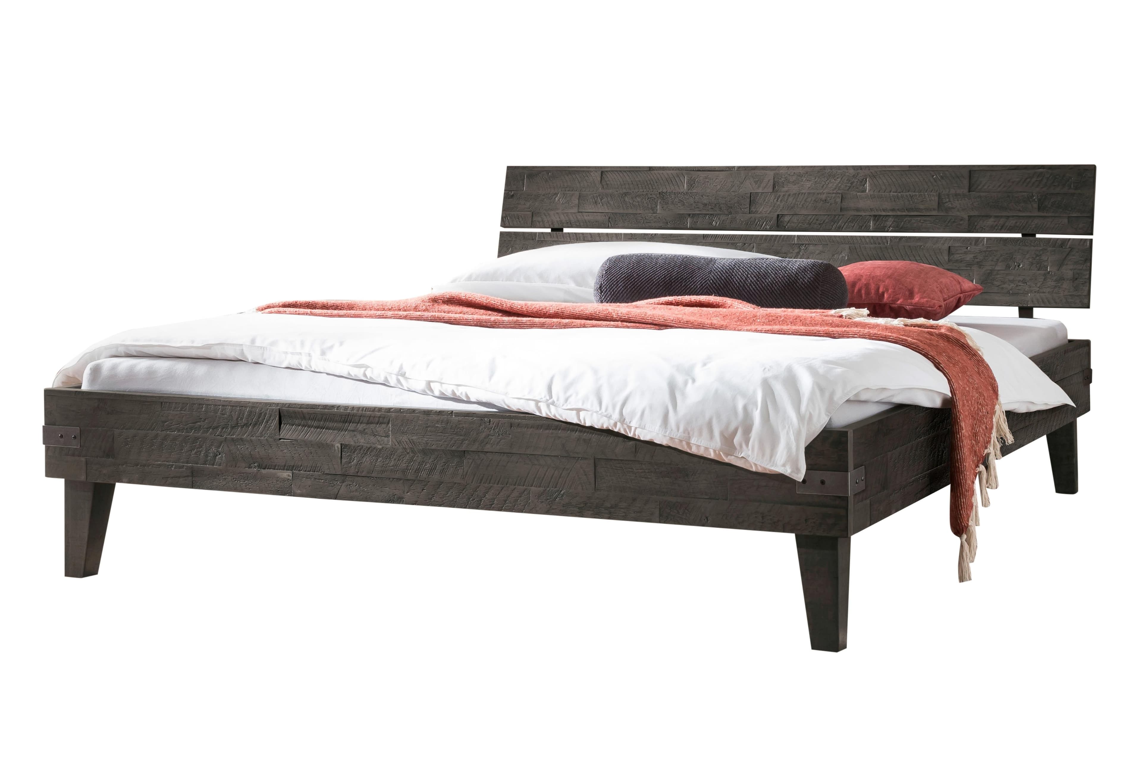 Massives Akaziettenbett mit verstellbarer Liegehöhe