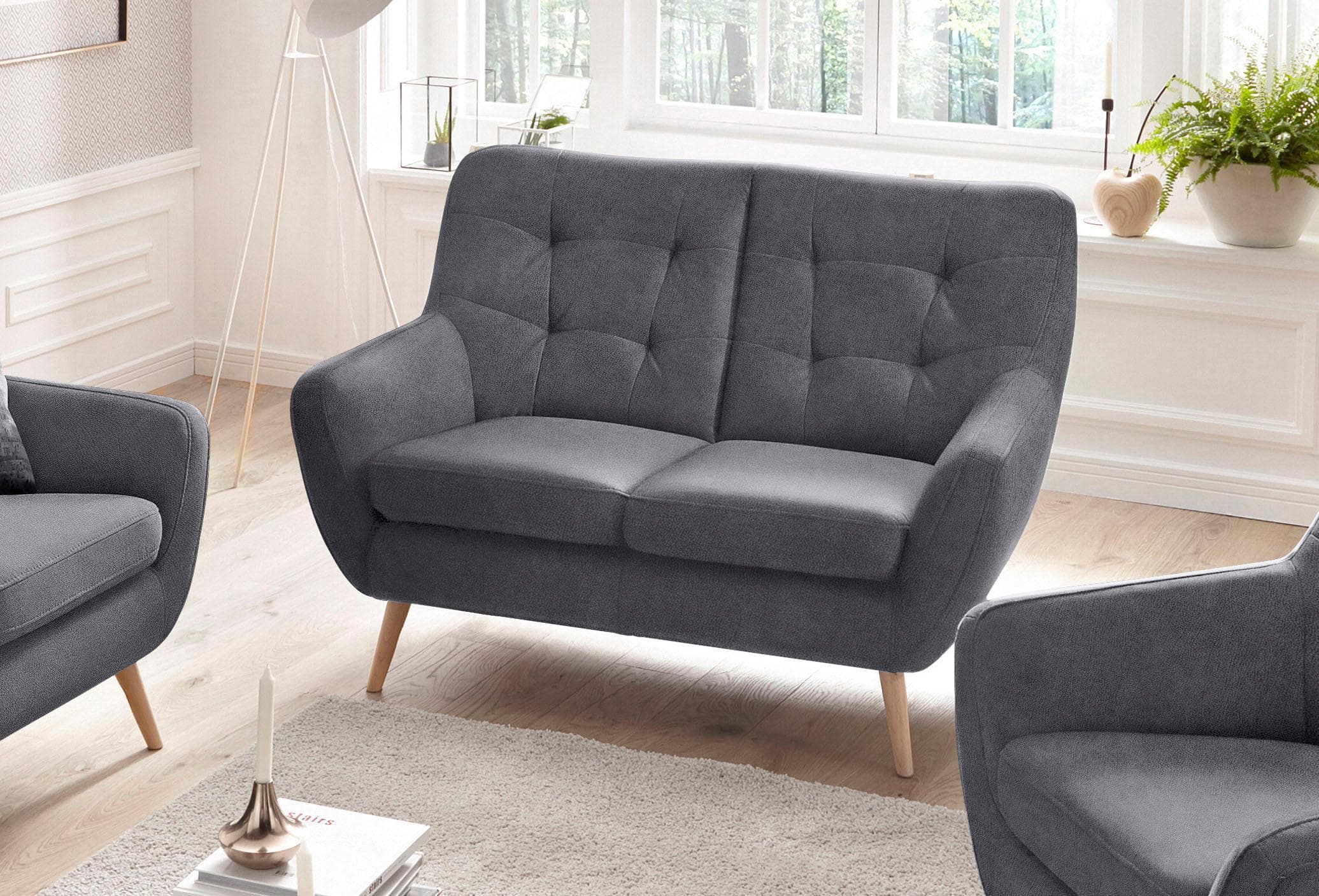 Gemütliches 2-Sitzer Sofa mit aufwendiger Polsterung & skandinavischem Design