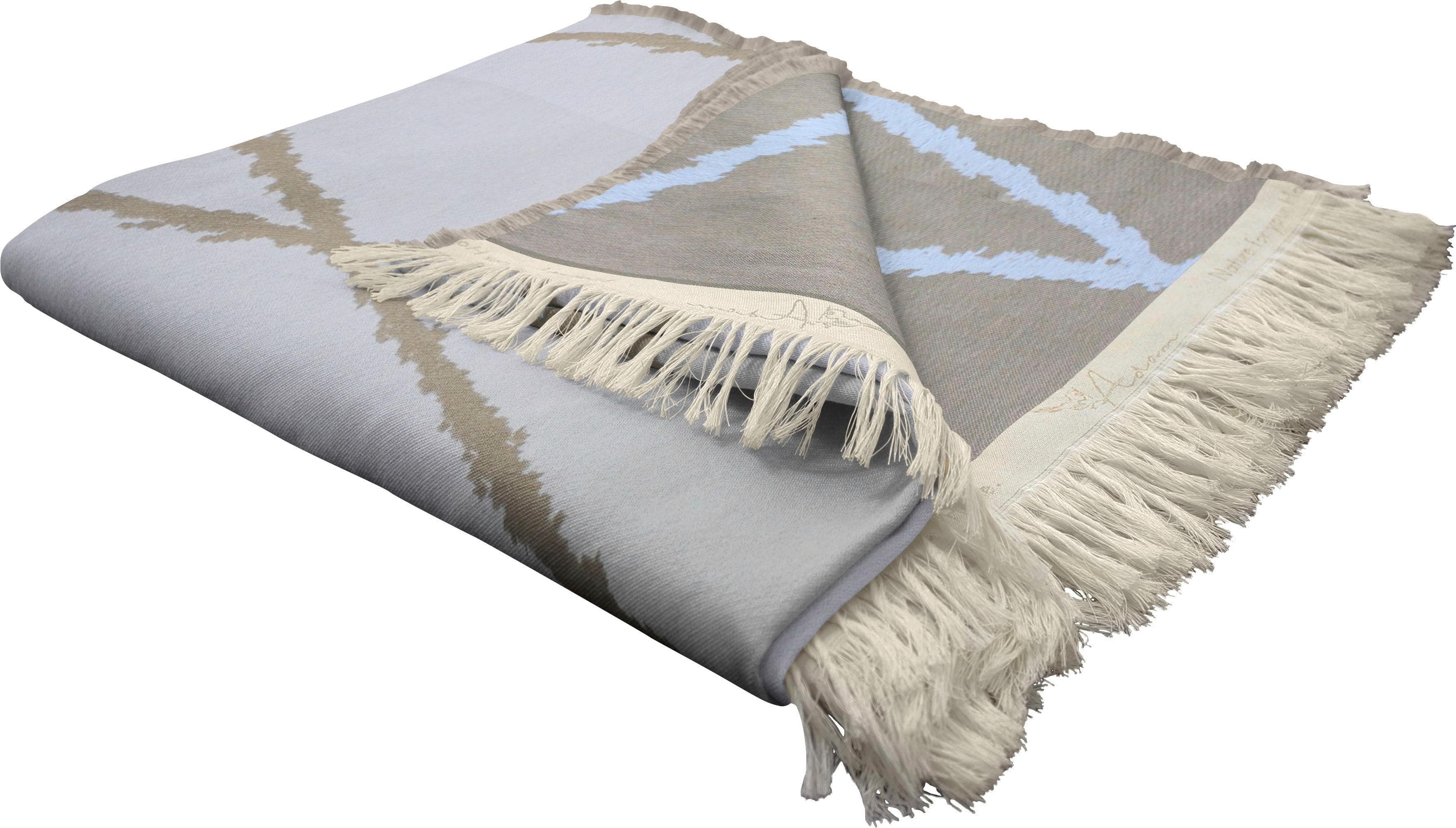 Adam Wohndecke Casket Valdelana: Grafisches Muster, Kuscheldecke aus Bio-Baumwolle