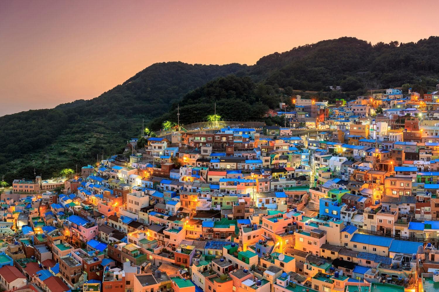 QUEENCE Acrylglasbild Stadt bunt Fine Art Print 120x80 cm