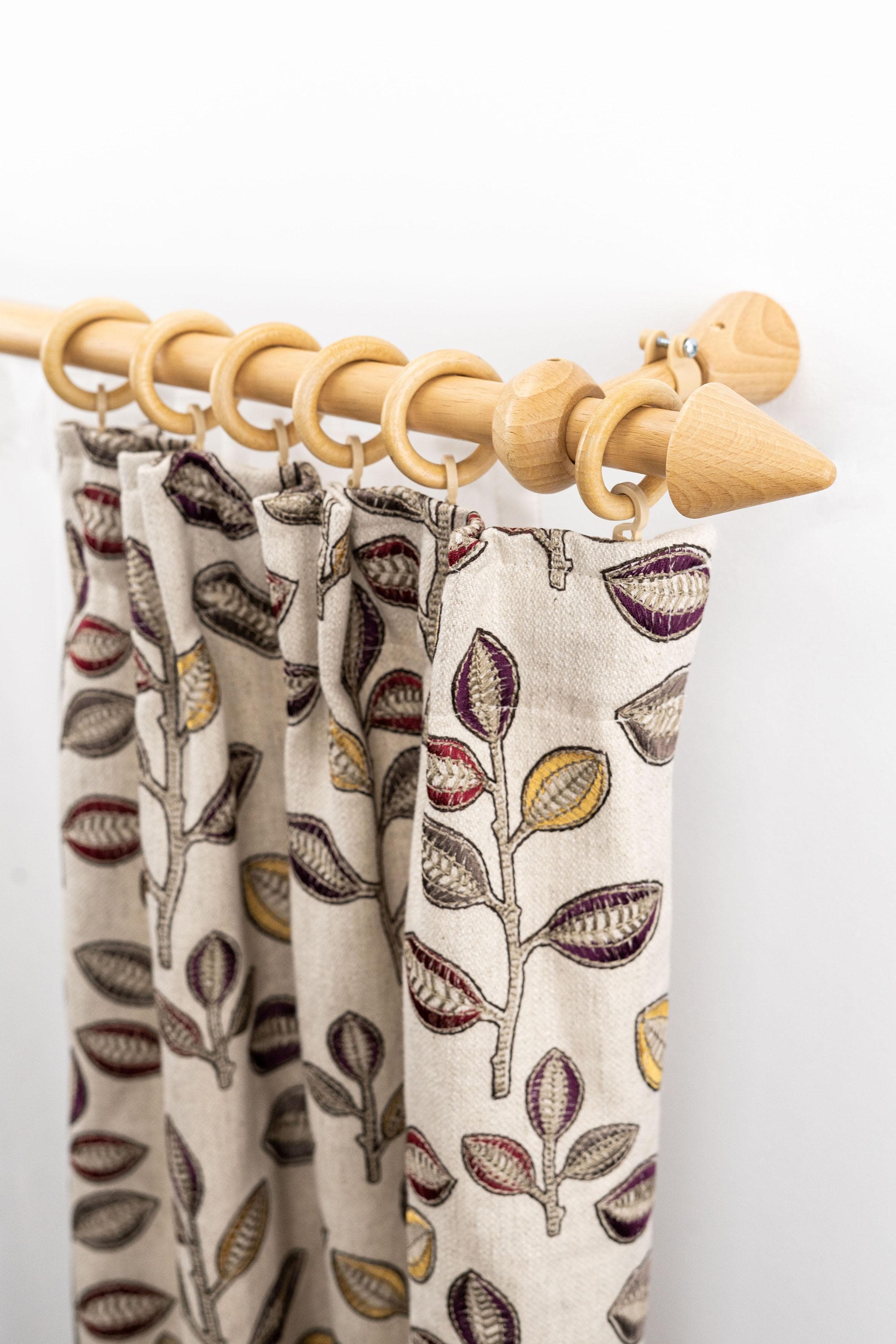 Gardinenstange GARESA Evi braun 120cm Holzwerkstoff verlängerbar