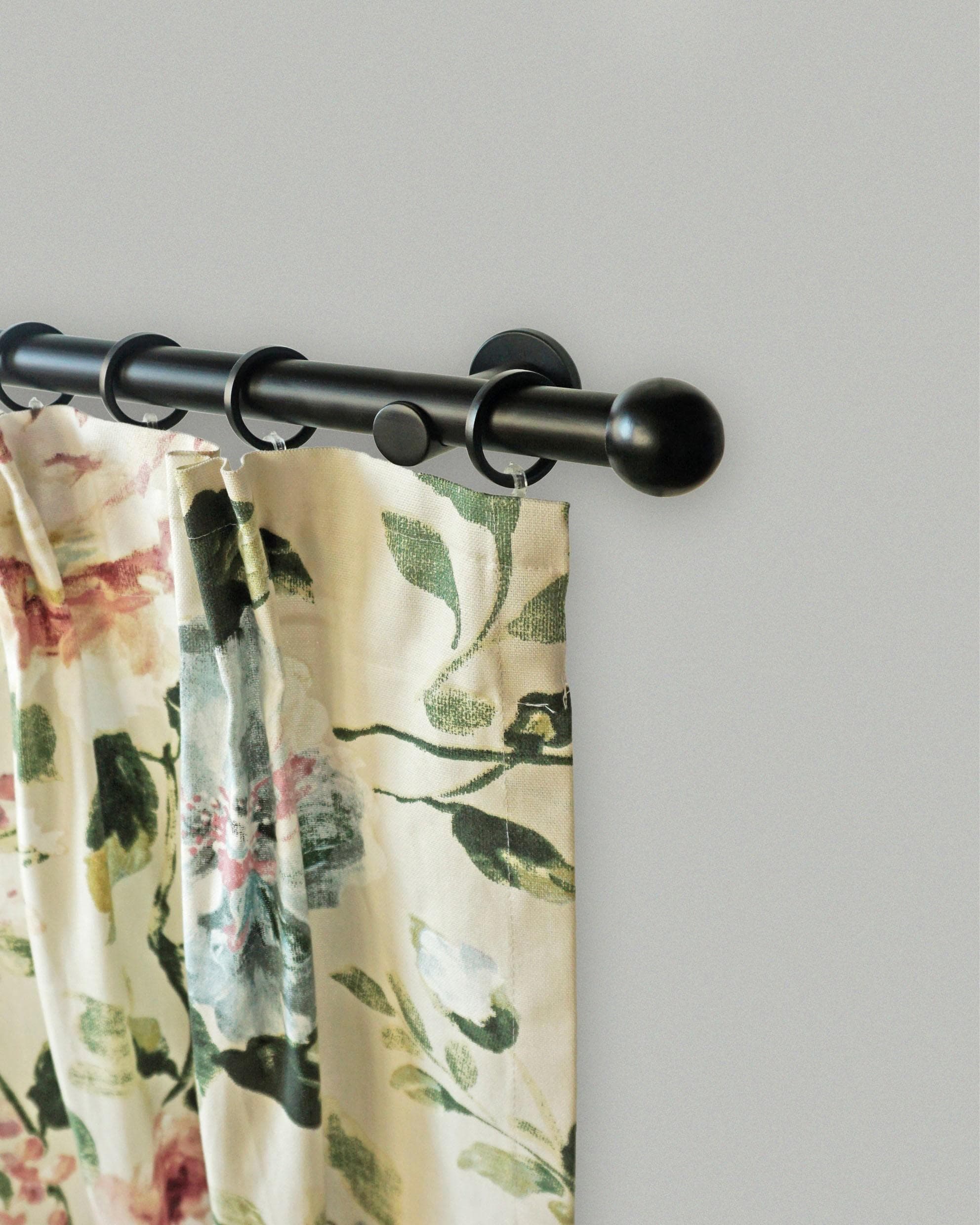 Gardinenstange Garesa Gabi 160 cm Schwarz mit Ringen