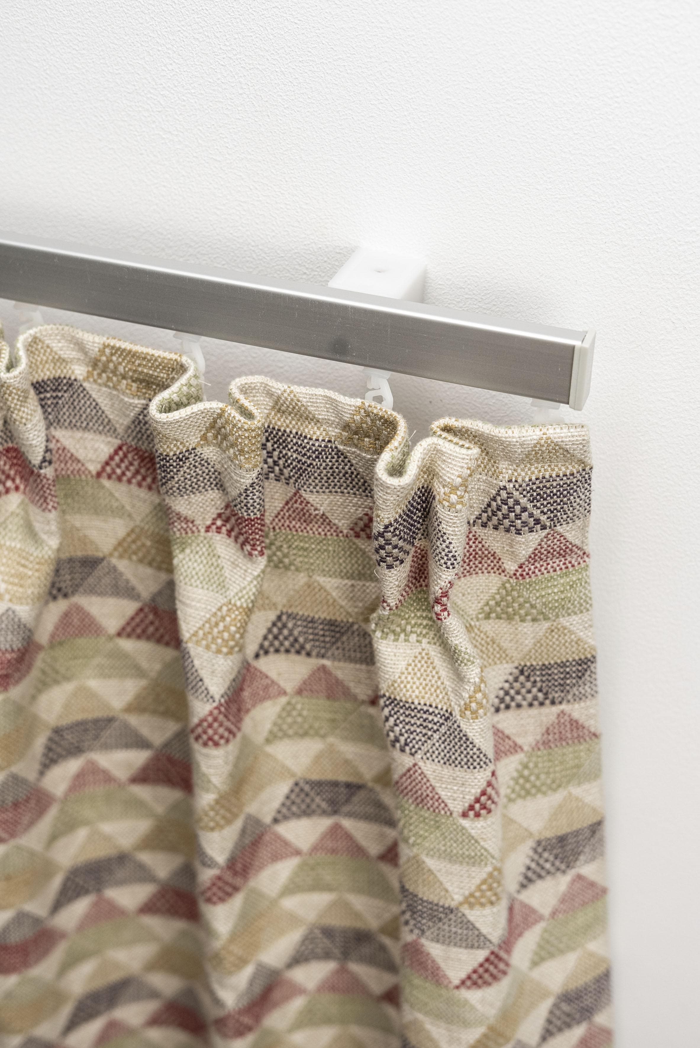 GARESA Aluminium Gardinenschiene - Wand- & Deckenmontage, Verlängerbar