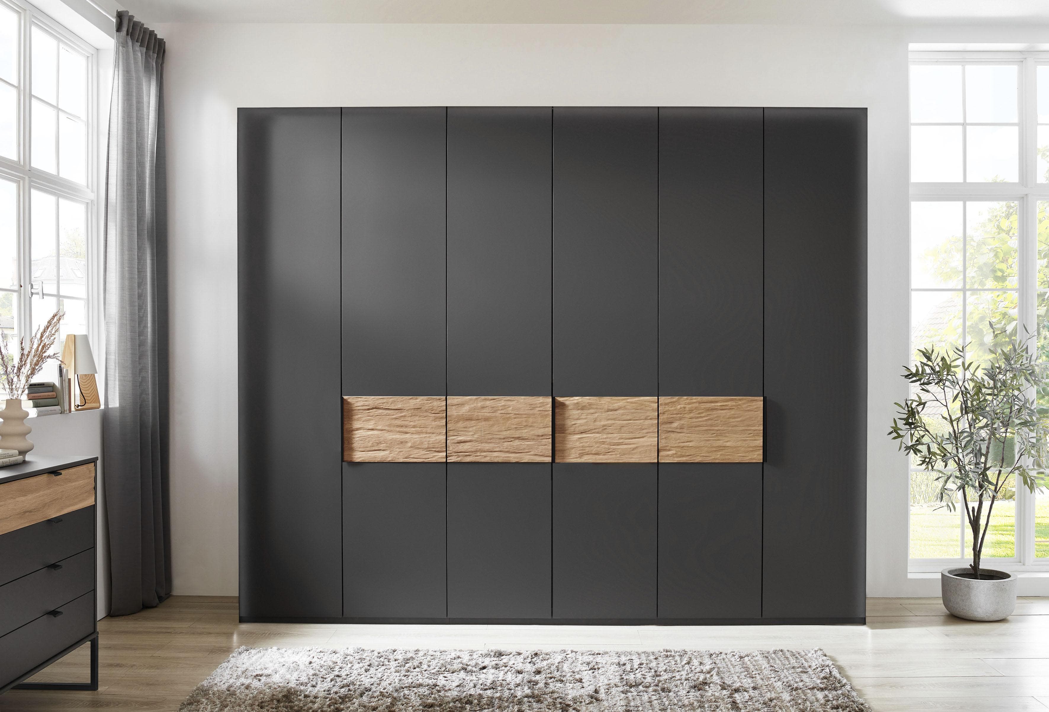 WIEMANN Acapulco Drehtürenschrank mit Metallgriffen und viel Stauraum