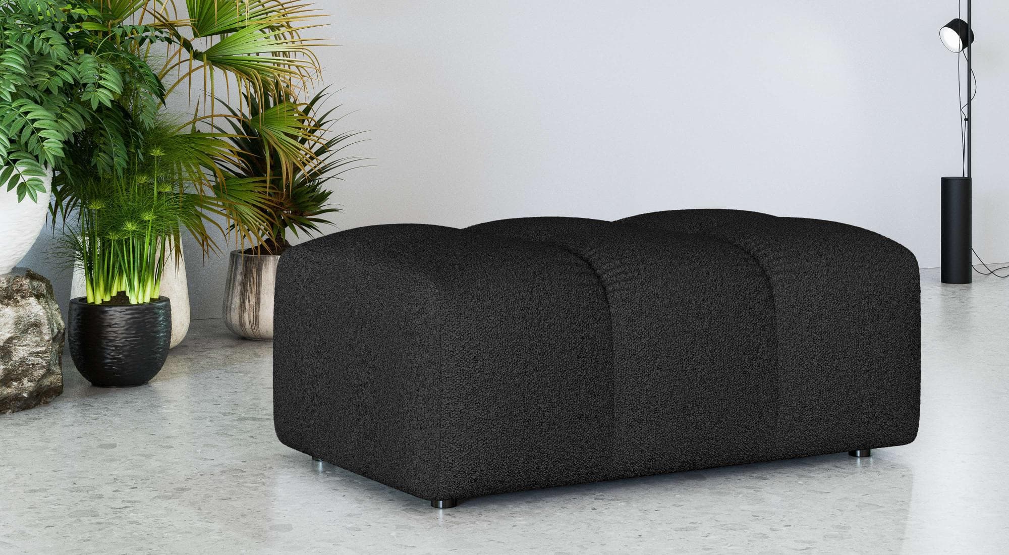 Polsterhocker in verschiedenen Stoffen und Farben